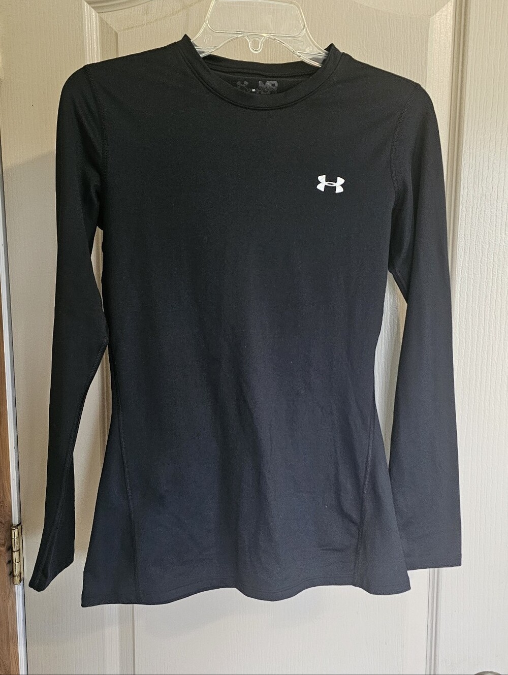 Vintage 2011 Under Armour Women's Black Fitted Compression Shirt Medium - Picture 1 of 4